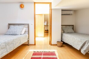 4 Schlafzimmer, Bügeleisen/Bügelbrett, WLAN, Bettwäsche