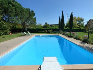 Piscine extérieure, piscine chauffée