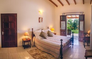 1 bedroom, iron/ironing board, internet, bed sheets
