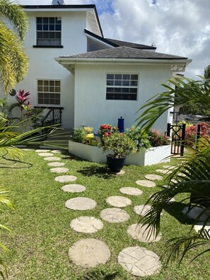 Property grounds - The Palms Diamond-Delightful Decorous, your host is Dependable  (Bridgetown)
