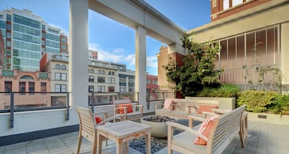 Städtische Oase im historischen Victoria