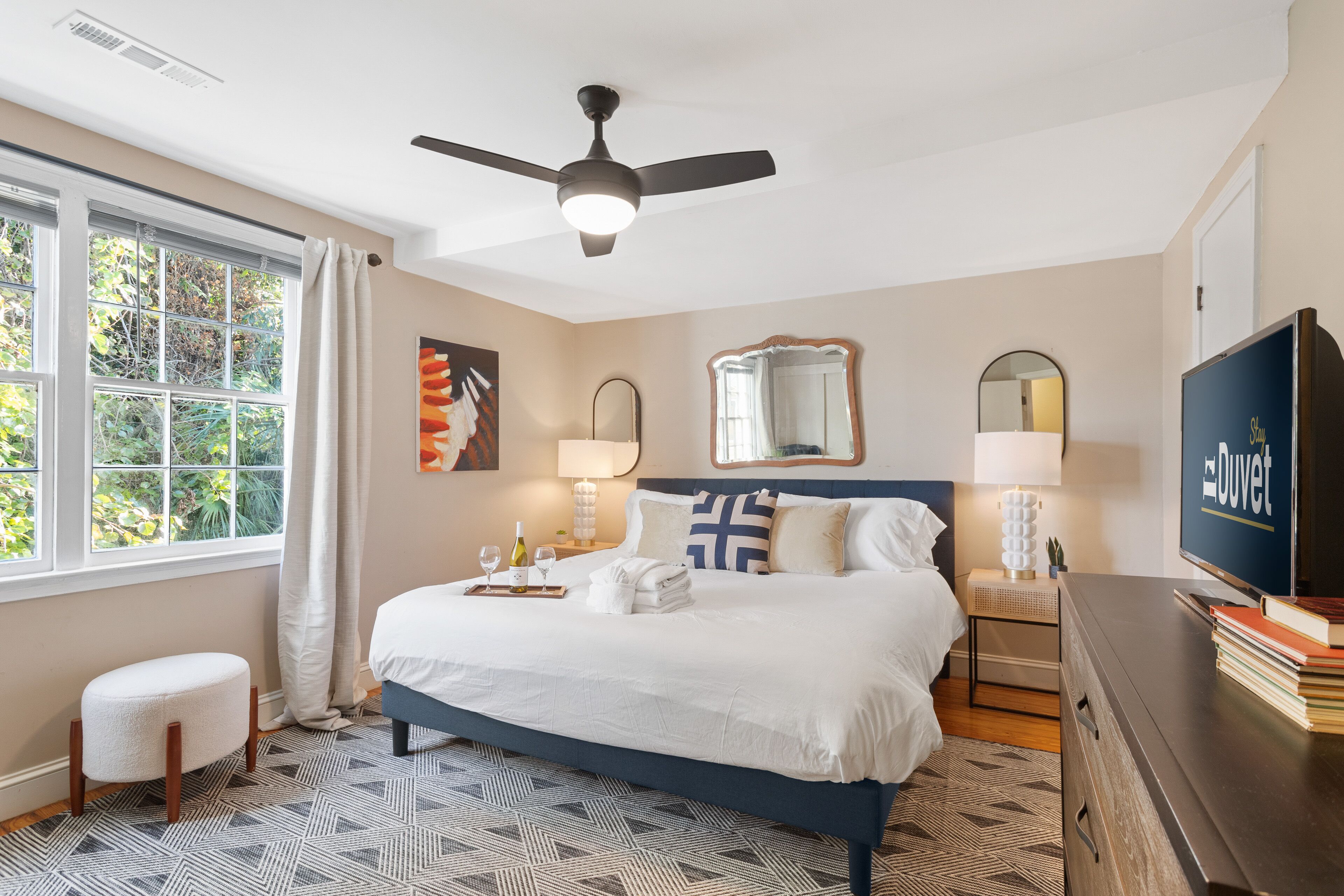 2 habitaciones, tabla de planchar con plancha y internet 