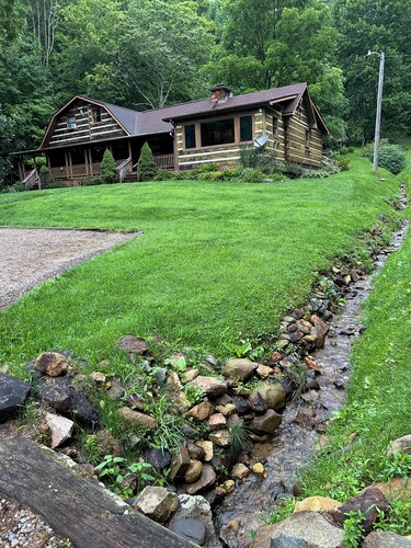 Simply Irresistible: Authentic Log Cabin