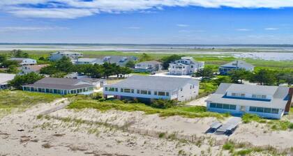 Beachfront Sunrise - Waterfront talo w / lahti ja suojaa näkemyksiä