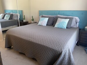 2 dormitorios, tabla de planchar con plancha, cuna de viaje y wifi