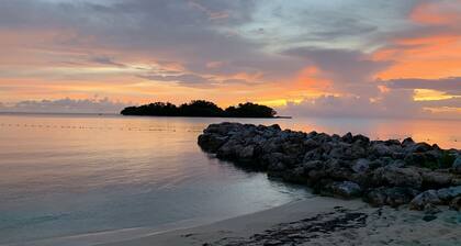 Point Village Beach, Sand, Sleep, Exhale (sécurité 24h / 24 + Wifi et cùble gratuits)