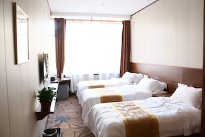 Desk, blackout curtains, rollaway beds, free WiFi