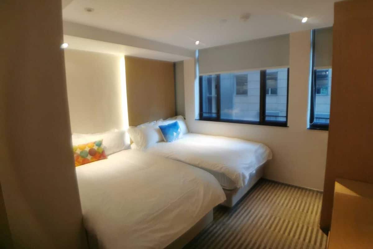 Deluxe Twin Room | Premium bedding, blackout drapes, iron/ironing board, free WiFi