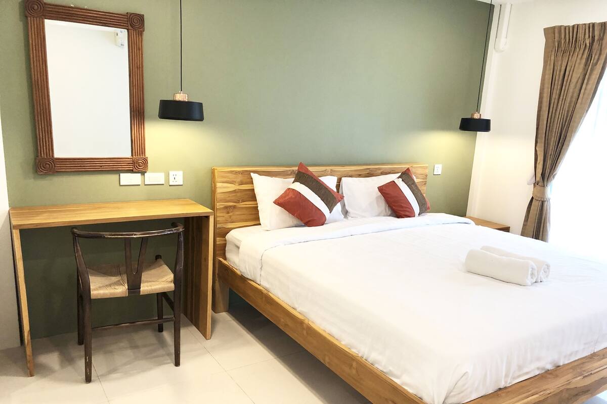 1 bedroom, free minibar, in-room safe, individually decorated