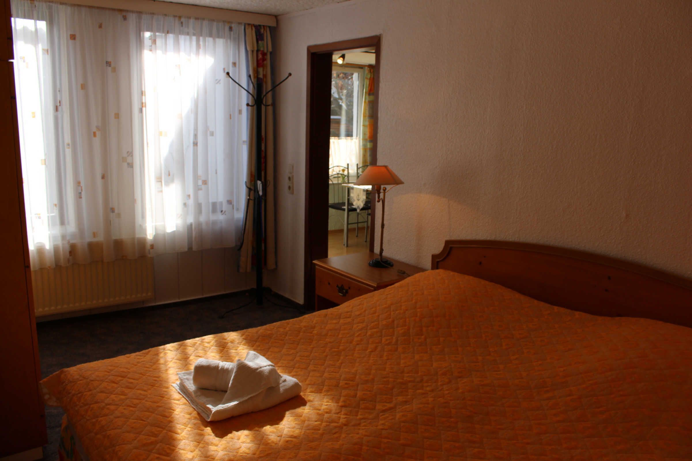 1 chambre, literie fournie