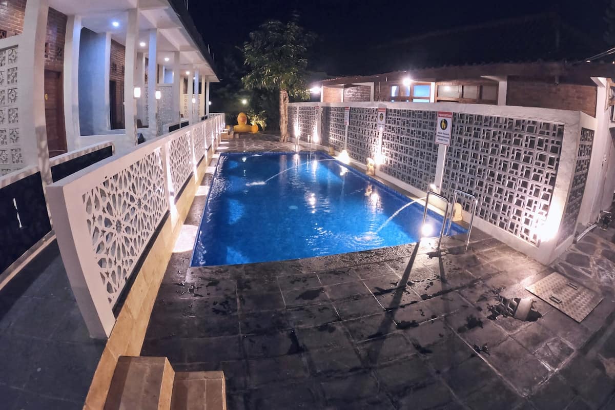 Deluxe Oda | Açık havuz | Açık yüzme havuzu