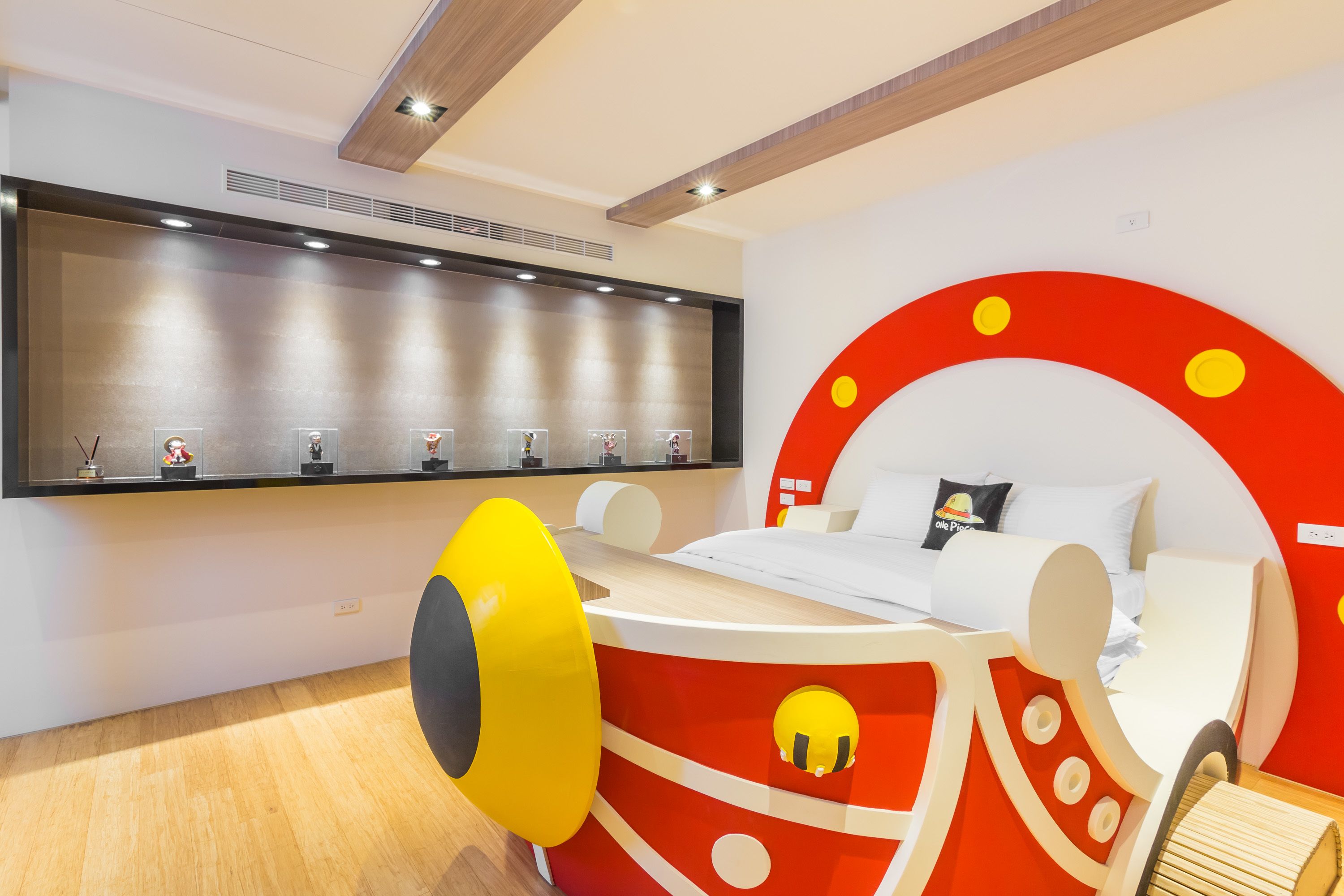 Superior Double Room | Egyptian cotton sheets, premium bedding, down duvets, desk