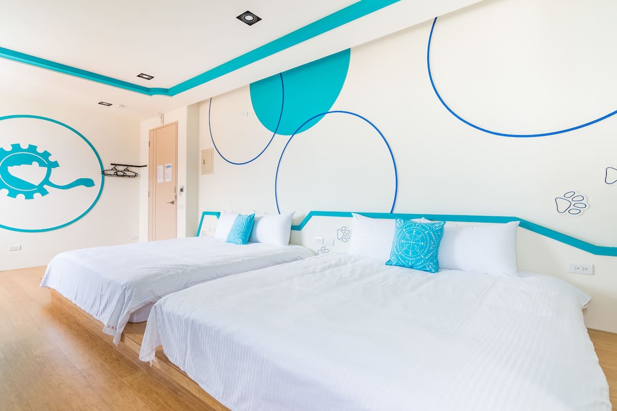 Standard Quadruple Room | Egyptian cotton sheets, premium bedding, down comforters, desk