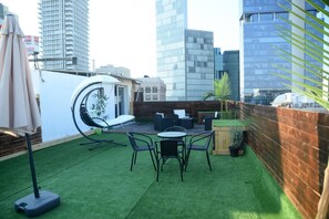 Apartment, Balcony, City View | Balcony - Rooftop Apartment Overlooking Rothschild (Tel Aviv)