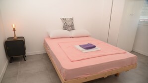 Appartement, balkon, uitzicht op stad | Gratis wifi, beddengoed