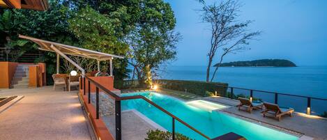 Luxury-Villa, Meerblick | Blick auf das Wasser