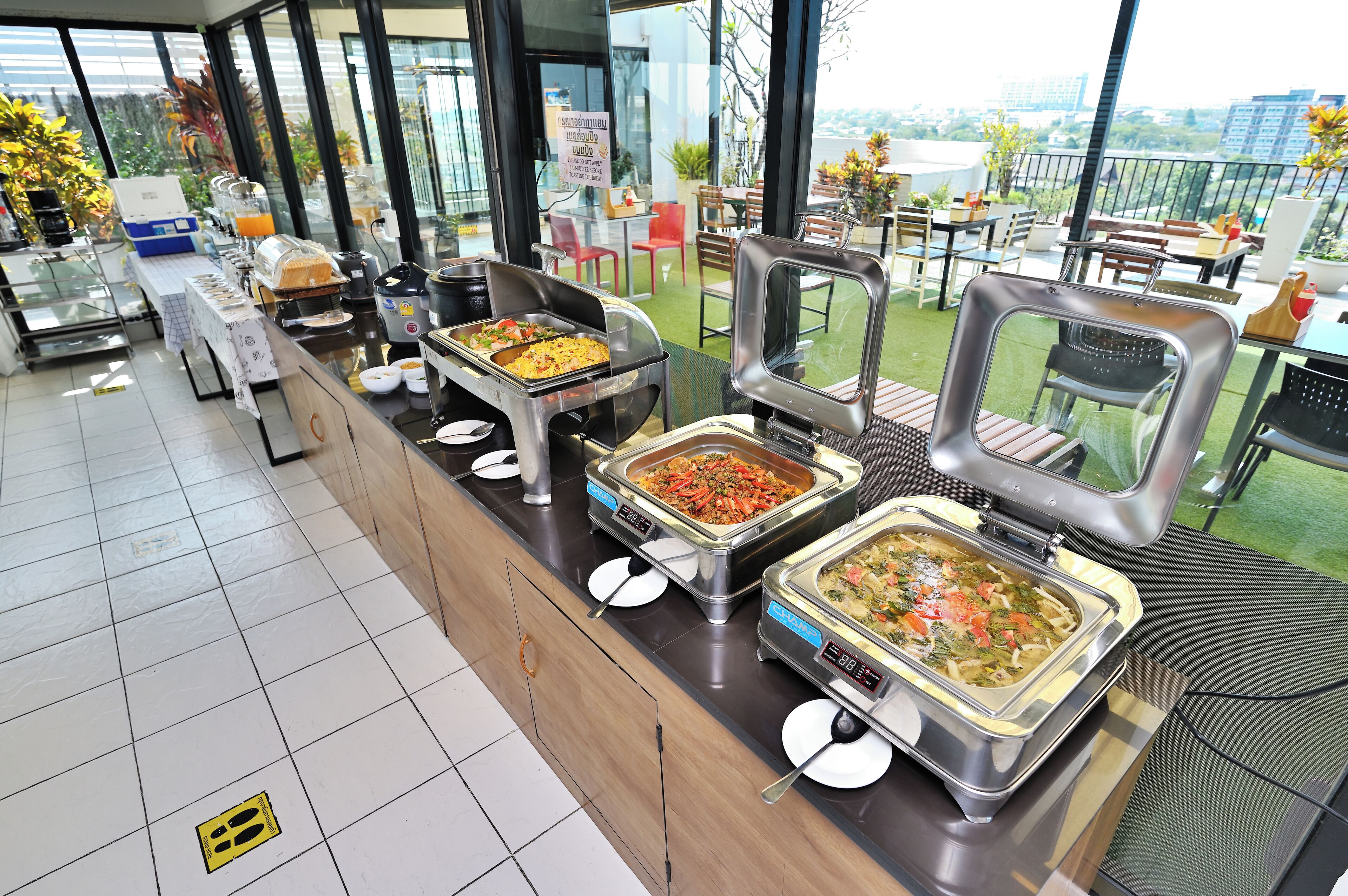 Colazione a buffet inclusa, servita tutte le mattine 