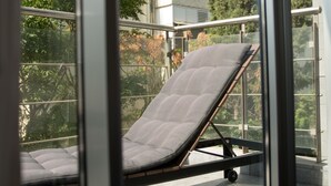 Balcony - Sasson & Co Luxury Gordon Apartment (Tel Aviv)