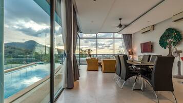 3 Bedrooms Villa with Sea View | Living room | Smart TV