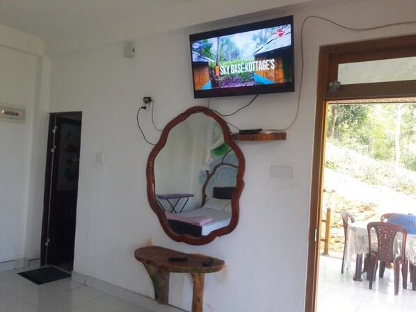 Interior - White Arcadia Guest House (Ella)