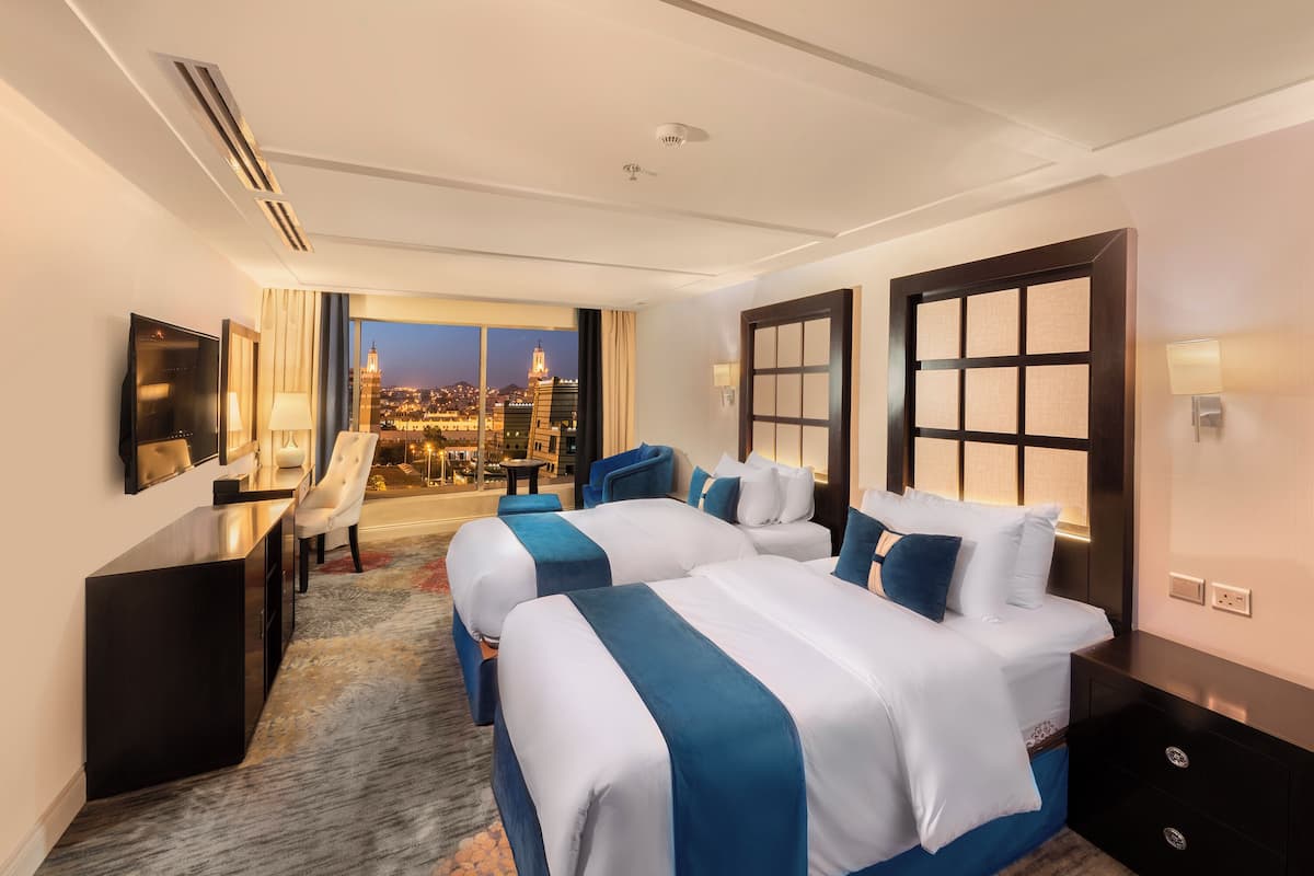 1 bedroom, free minibar, in-room safe, laptop workspace