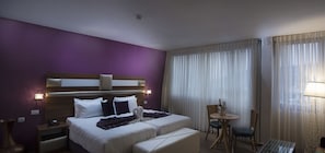 Chambre Double ou avec lits jumeaux, vue ville | Vue de la chambre