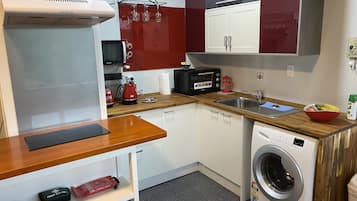 Fridge, microwave, coffee/tea maker, electric kettle