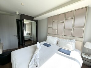 Comfort Apartment, 1 Bedroom, Mountain View | Wardrobe