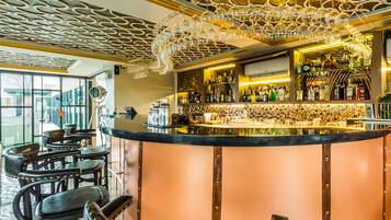 Bar (en la propiedad)