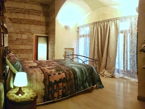 1 bedroom, iron/ironing board, Internet, bed sheets