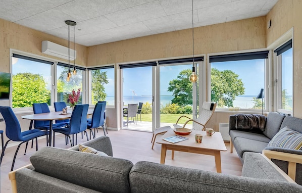 تلفزيون، كرة قدم الطاولة