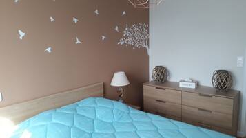 2 bedrooms, soundproofing, iron/ironing board, travel crib