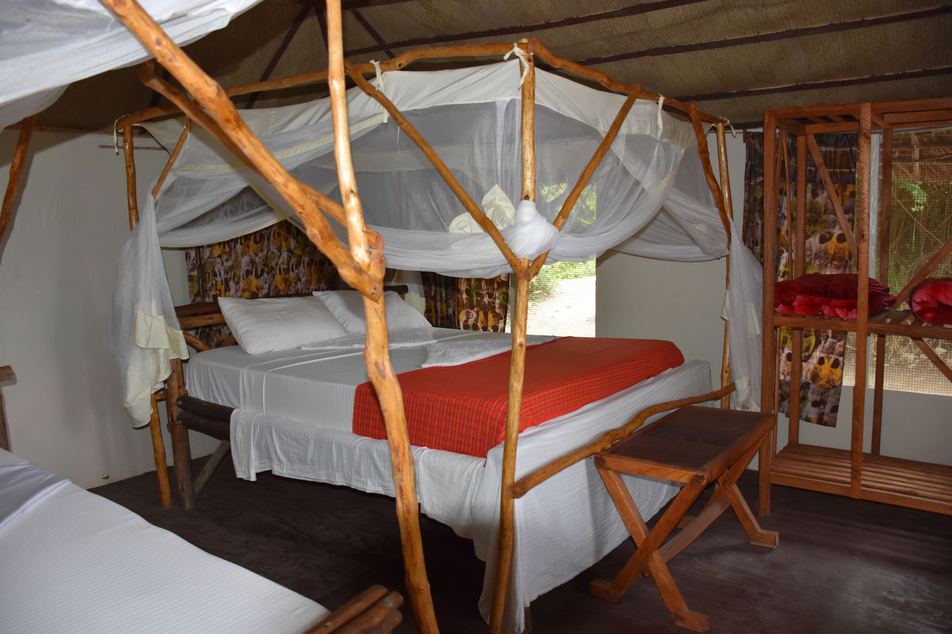 Design Cabin, Multiple Beds, Non Smoking | 1 bedroom, individually decorated, blackout drapes, free WiFi