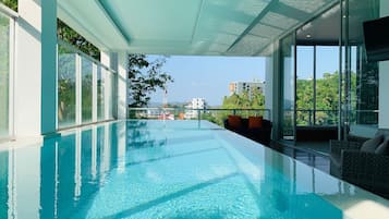 Luxury Penthouse, Private Pool | Private pool