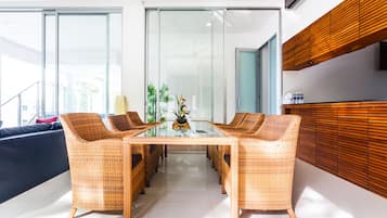 Luxury Penthouse, Private Pool | In-room dining
