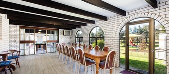 1 Redbank- Self contained house near a Golf Course