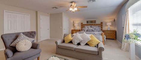 5 habitaciones, tabla de planchar con plancha, wifi y ropa de cama