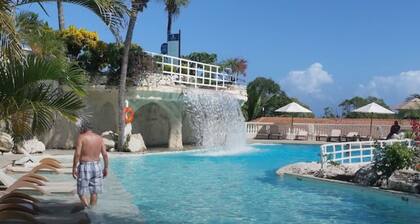 100 a Day Book now Crown Villas Private pool All Inclusive Free Golf Cart ....