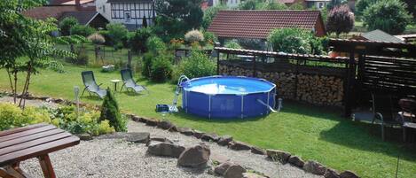 Bañera de hidromasaje al aire libre