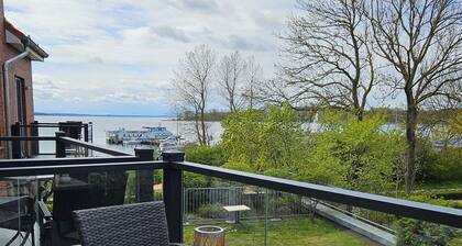 sonnige, moderne 2 Zimmer Wohnung im 1.OG mit Balkon und Salzhaffblick, W-LAN