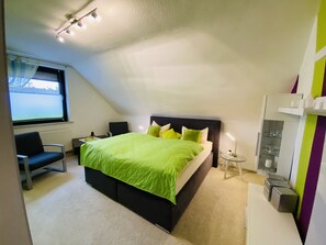 3 bedrooms, iron/ironing board, travel cot, free WiFi