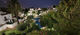 sjarmerende, stille, hvite hus i hjertet av Marbella