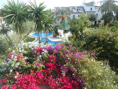 charming, quiet , white house in the center of Marbella