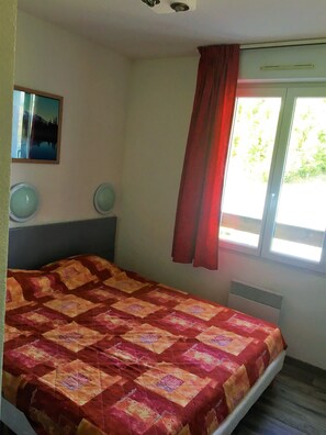 1 室のベッドルーム、旅行用ベビーベッド、WiFi