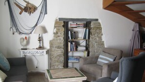 Living area - CHARMING LITTLE HOUSE Belliloise  (Sauzon)