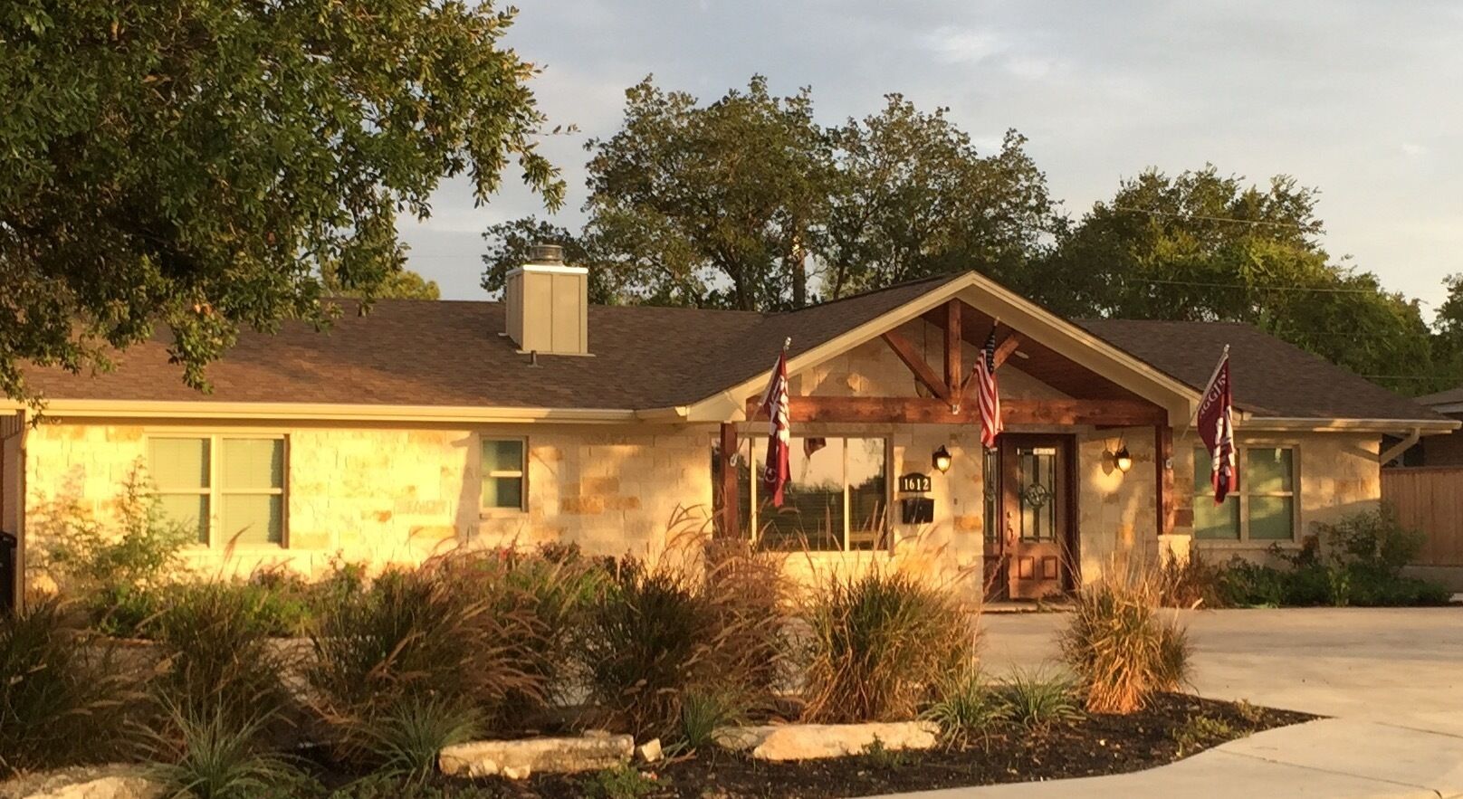 Walk to Kyle Field! Pool and spa! Outdoor area with gas grill and big screen TV.