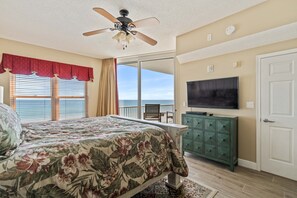 3 bedrooms, iron/ironing board, travel cot, free WiFi