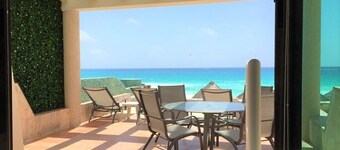Beach Villa with terrace overlooking the Caribbean w/private entrance to beach