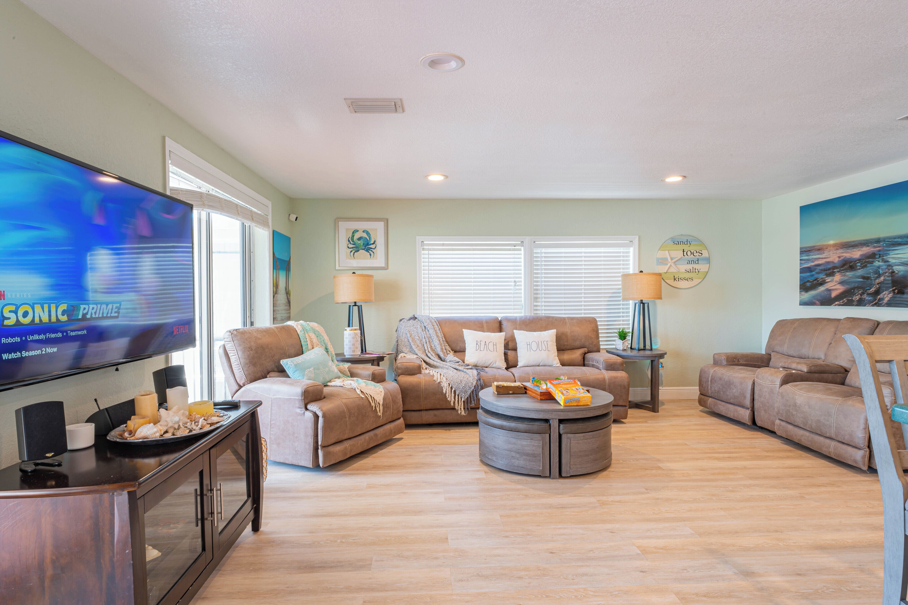 TV connectée, jeux vidéo, lecteur de DVD, chaîne hi-fi