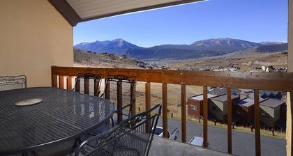 Columbine 2304 / Ski-in Ski-out Condo Right on the slopes! Great Views!